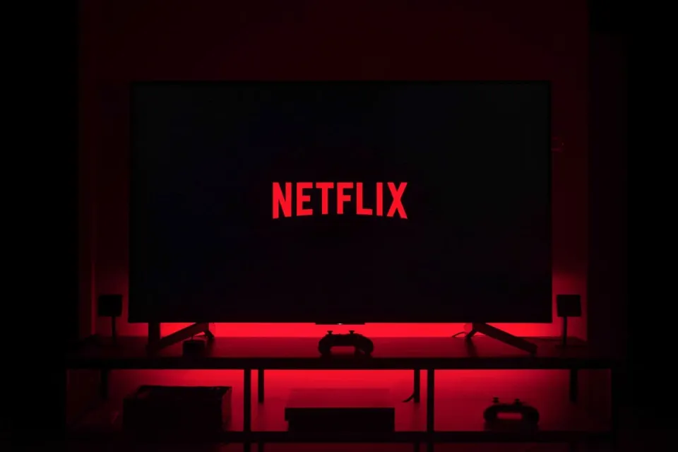 Should I Buy Netflix (NFLX) - Is It A Good Investment?