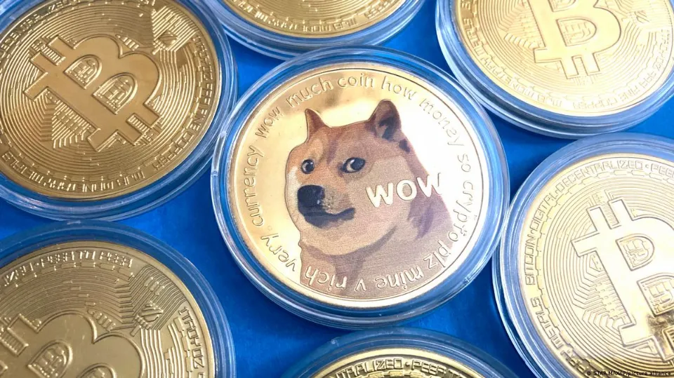 Dogecoin Vs Solana - Which One is Better to Invest